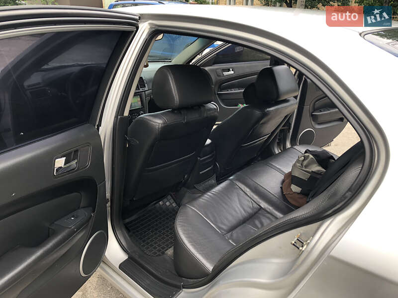 Седан Chevrolet Epica 2007 в Боярці