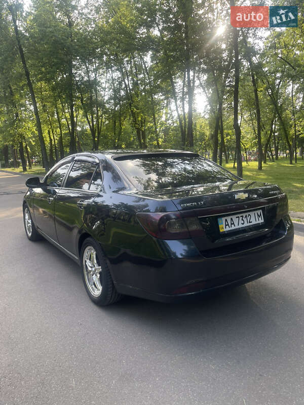 Седан Chevrolet Epica 2009 в Киеве