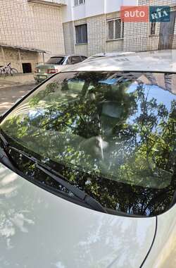 Седан Chevrolet Epica 2011 в 