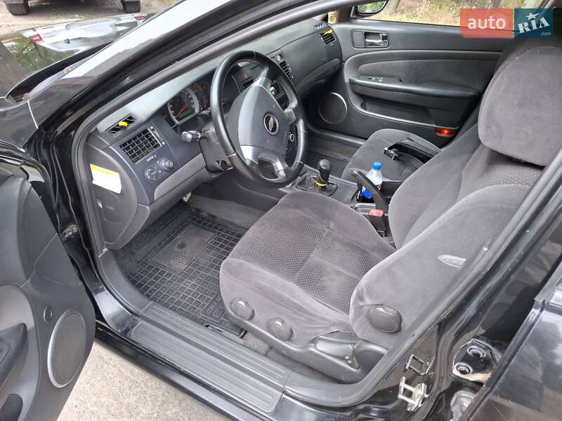Седан Chevrolet Epica 2008 в Києві