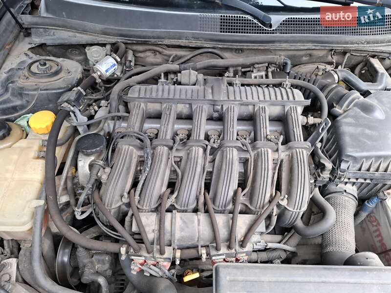 Седан Chevrolet Epica 2008 в Києві