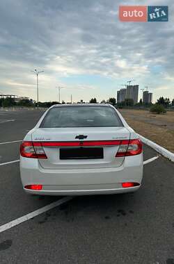 Седан Chevrolet Epica 2011 в 