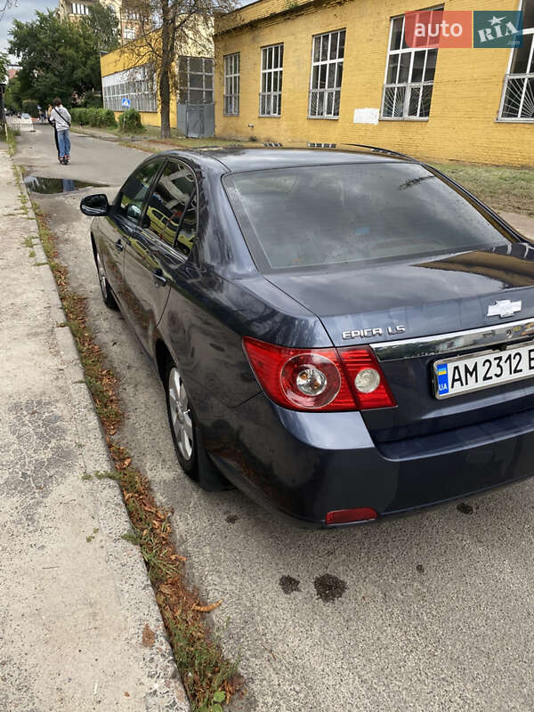 Седан Chevrolet Epica 2007 в Киеве