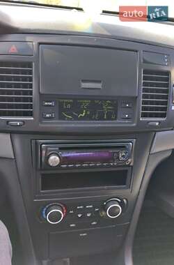 Седан Chevrolet Epica 2008 в 