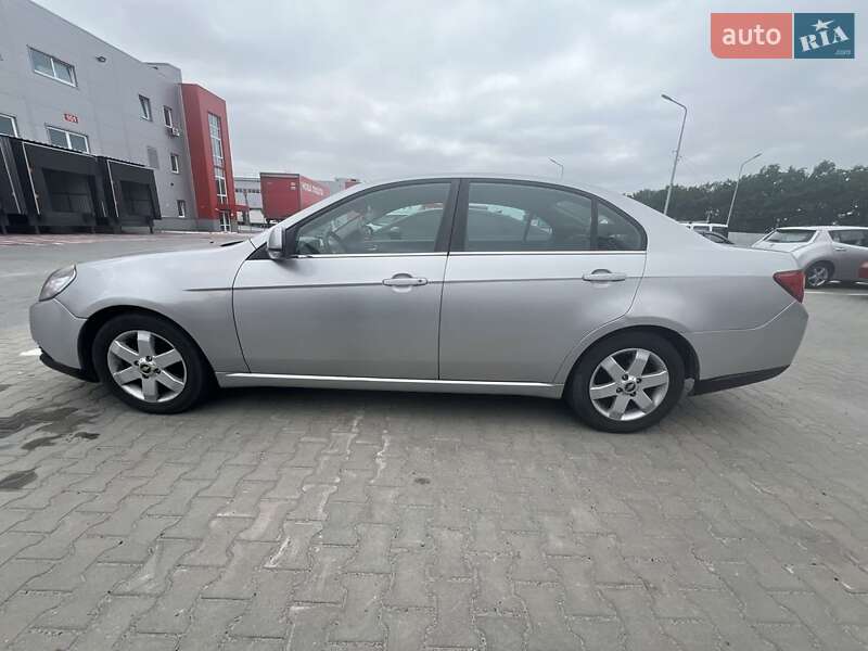 Седан Chevrolet Epica 2008 в Днепре