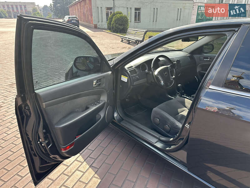 Седан Chevrolet Epica 2008 в Днепре