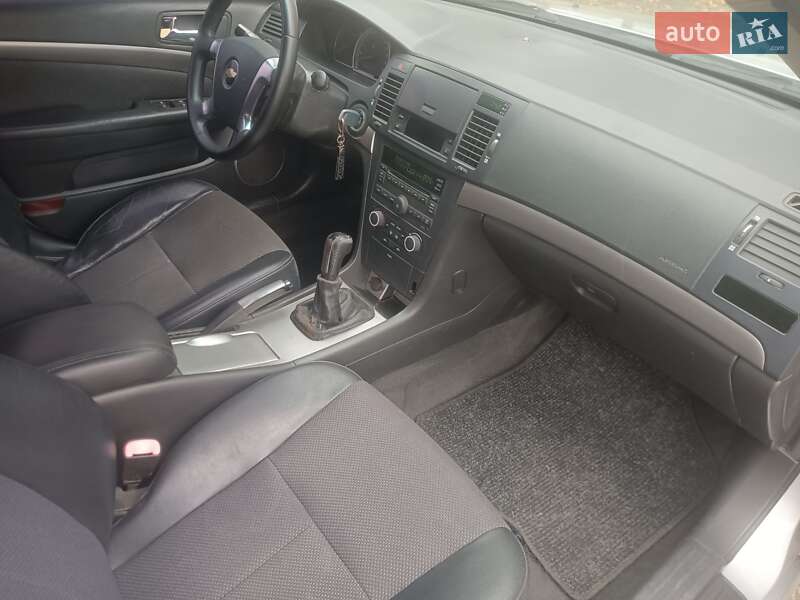 Седан Chevrolet Epica 2008 в Чернівцях