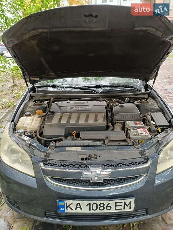 Седан Chevrolet Epica 2006 в Львове