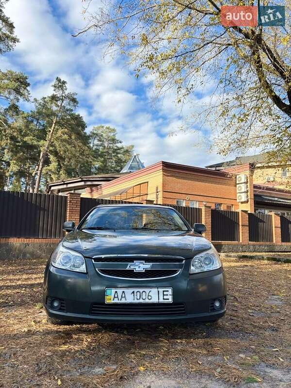 Седан Chevrolet Epica 2008 в Броварах