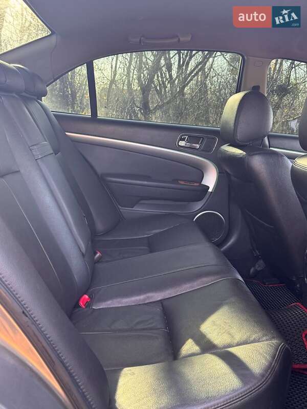 Седан Chevrolet Epica 2008 в Киеве