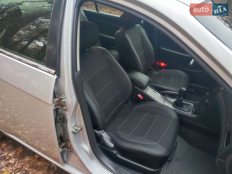 Седан Chevrolet Epica 2011 в Киеве