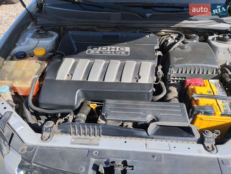 Седан Chevrolet Epica 2008 в Ровно