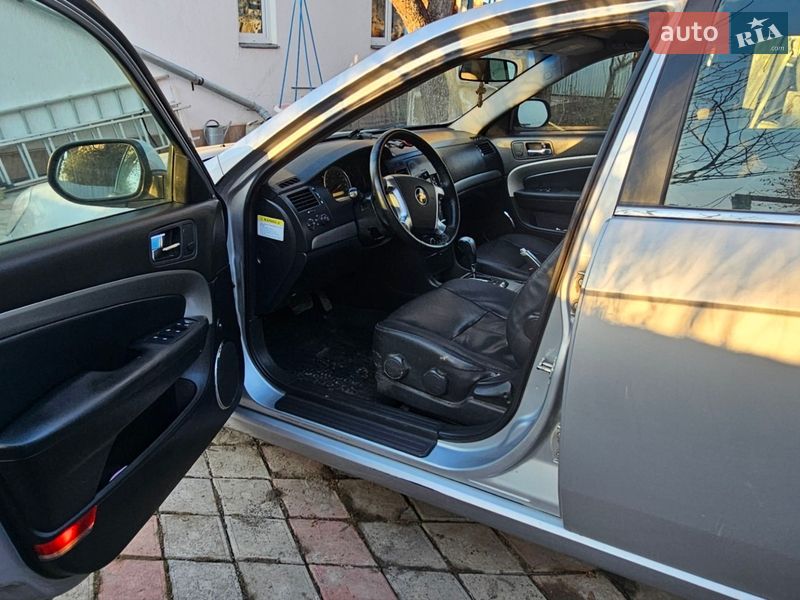 Седан Chevrolet Epica 2009 в Черновцах