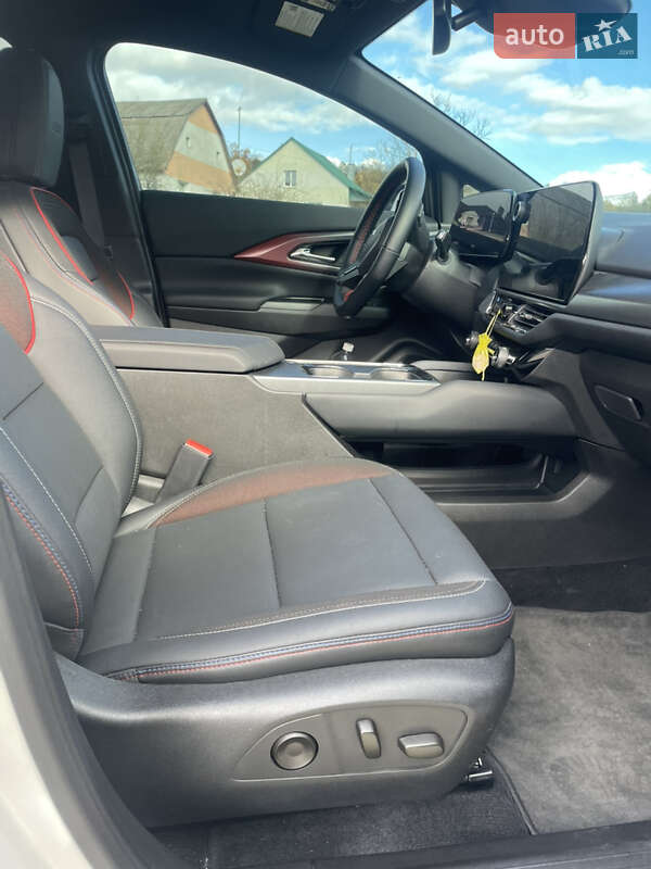 Внедорожник / Кроссовер Chevrolet Equinox EV 2024 в Львове