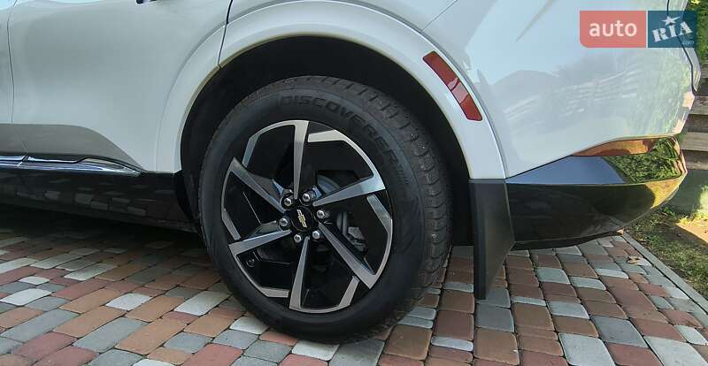 Позашляховик / Кросовер Chevrolet Equinox EV 2024 в Києві