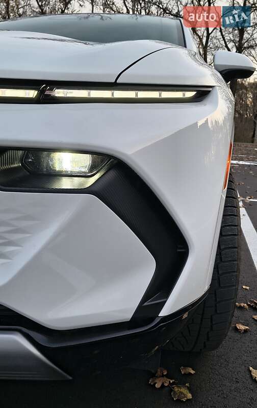 Позашляховик / Кросовер Chevrolet Equinox EV 2024 в Києві