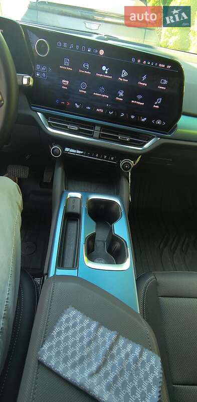 Позашляховик / Кросовер Chevrolet Equinox EV 2024 в Києві