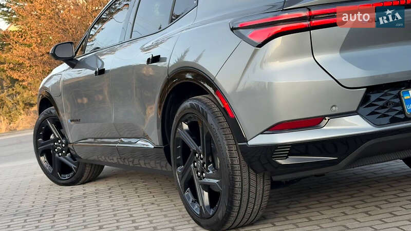 Внедорожник / Кроссовер Chevrolet Equinox EV 2025 в Дрогобыче