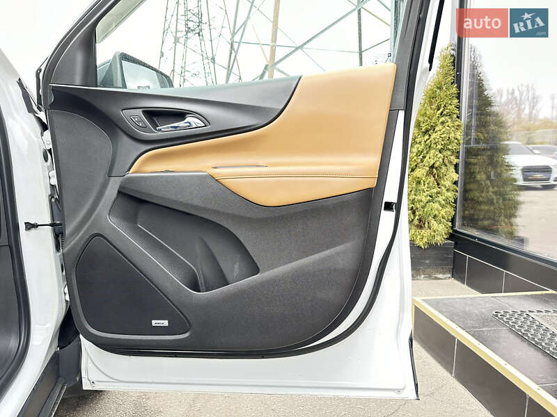 Внедорожник / Кроссовер Chevrolet Equinox 2017 в Харькове