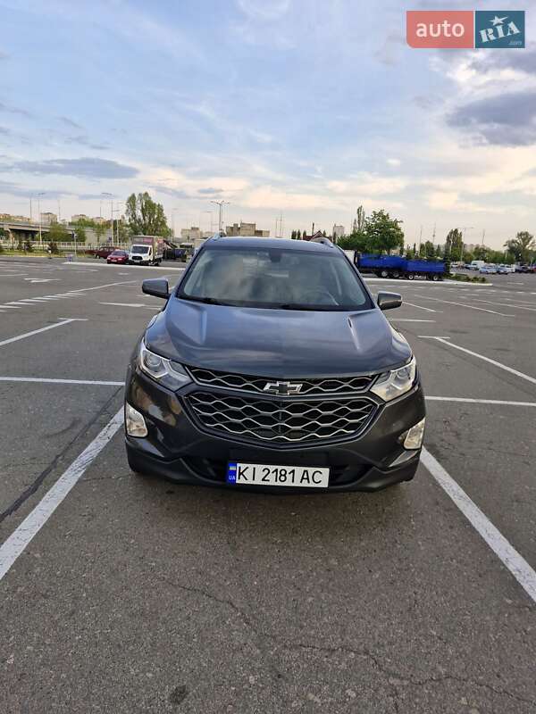 Позашляховик / Кросовер Chevrolet Equinox 2018 в 