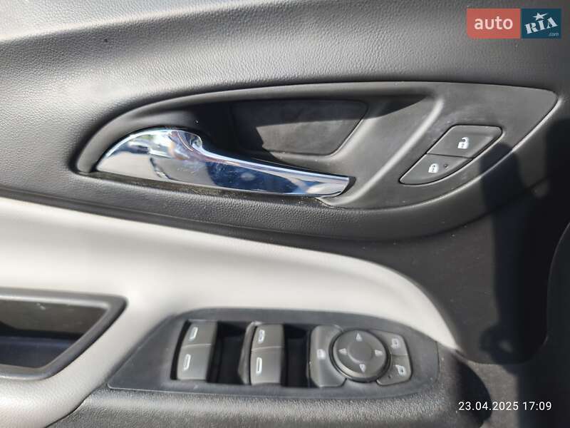 Позашляховик / Кросовер Chevrolet Equinox 2018 в Києві