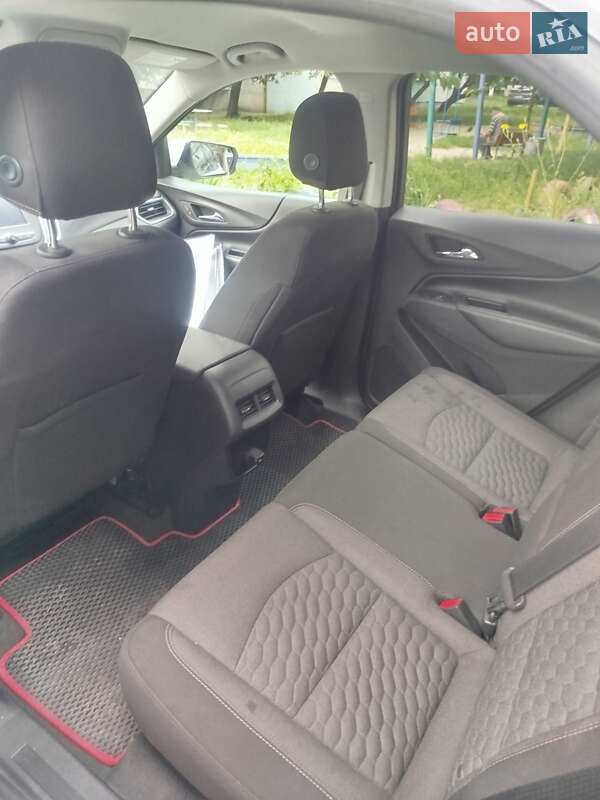 Внедорожник / Кроссовер Chevrolet Equinox 2018 в Терновке фото 15 Внедорожник / Кроссовер Chevrolet Equinox 2018 в Терновке