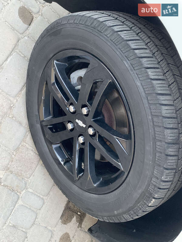 Внедорожник / Кроссовер Chevrolet Equinox 2016 в Трускавце