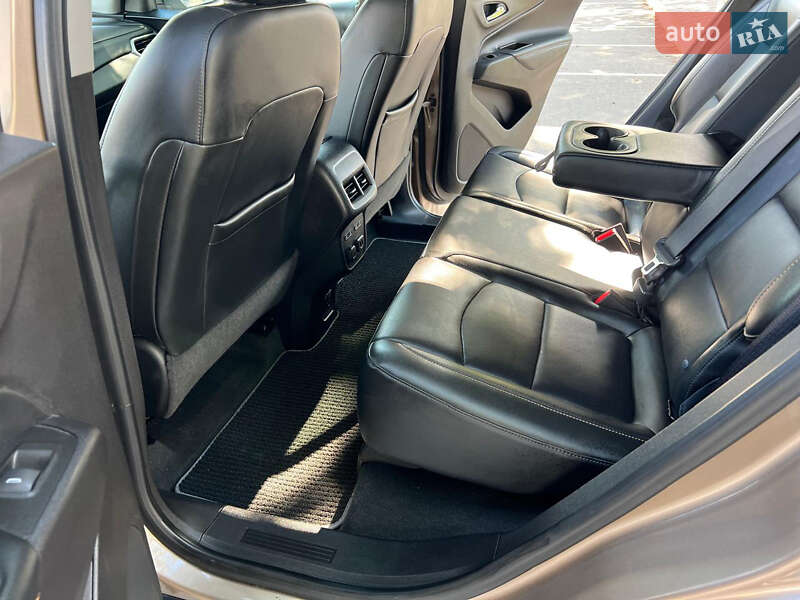 Позашляховик / Кросовер Chevrolet Equinox 2018 в Києві