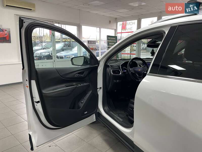 Внедорожник / Кроссовер Chevrolet Equinox 2018 в Киеве