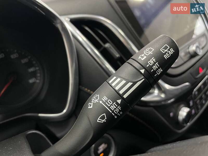 Внедорожник / Кроссовер Chevrolet Equinox 2018 в Киеве