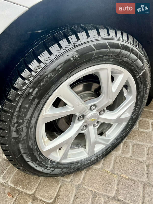 Внедорожник / Кроссовер Chevrolet Equinox 2018 в Киеве