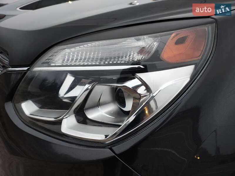 Внедорожник / Кроссовер Chevrolet Equinox 2016 в Ирпене