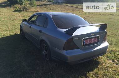 Седан Chevrolet Evanda 2006 в Ровно