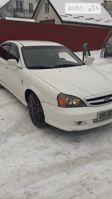 Седан Chevrolet Evanda 2005 в Львове