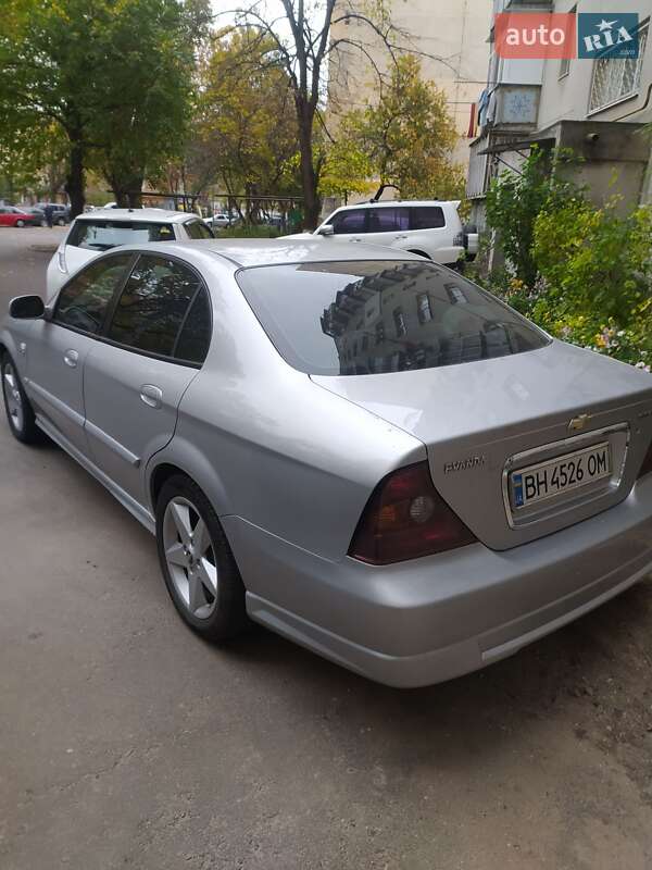Седан Chevrolet Evanda 2006 в Одесі фото 3 Седан Chevrolet Evanda 2006 в Одесі