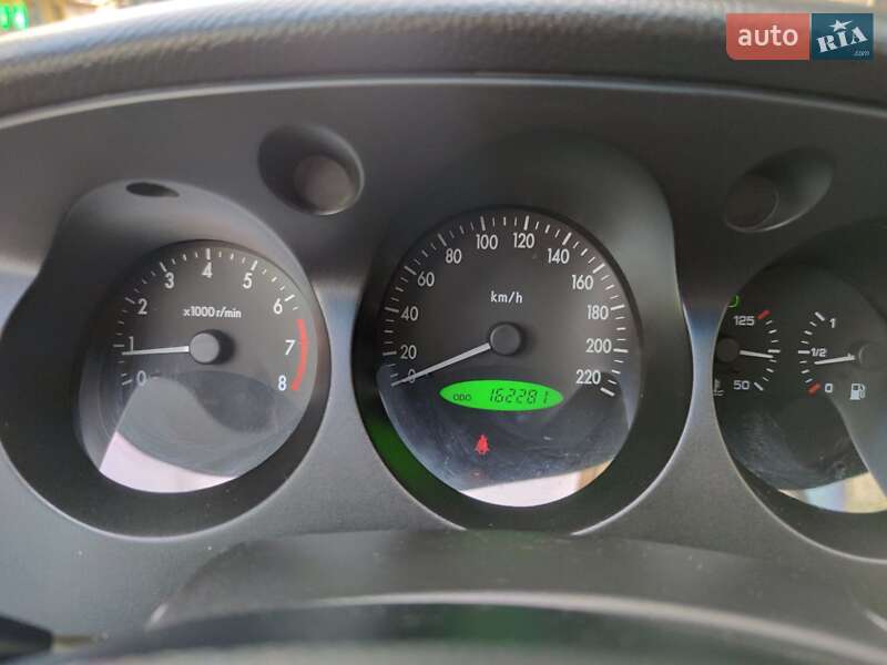 Седан Chevrolet Evanda 2005 в Мукачево