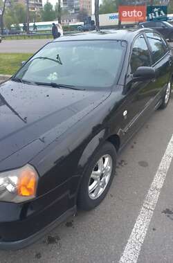 Седан Chevrolet Evanda 2005 в Киеве