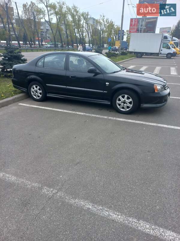 Седан Chevrolet Evanda 2005 в Києві