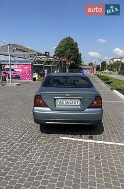 Седан Chevrolet Evanda 2005 в 