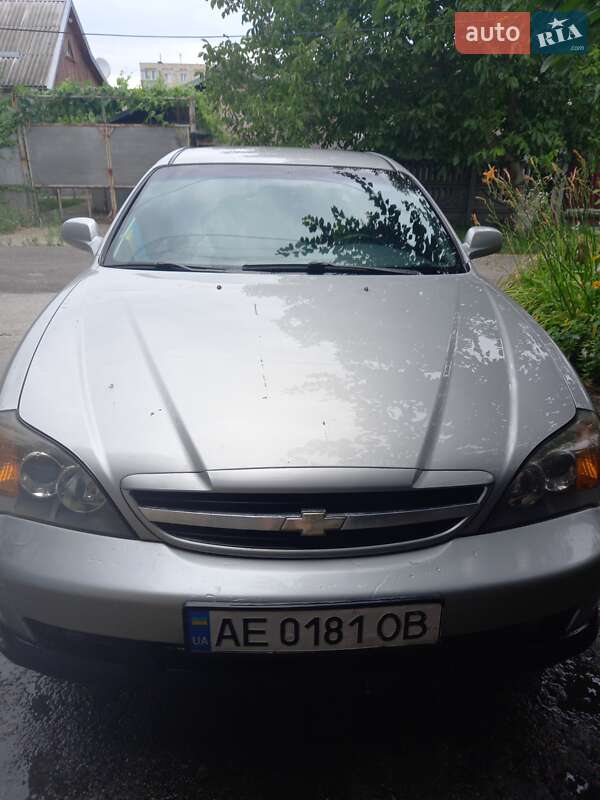 Седан Chevrolet Evanda 2005 в Никополе