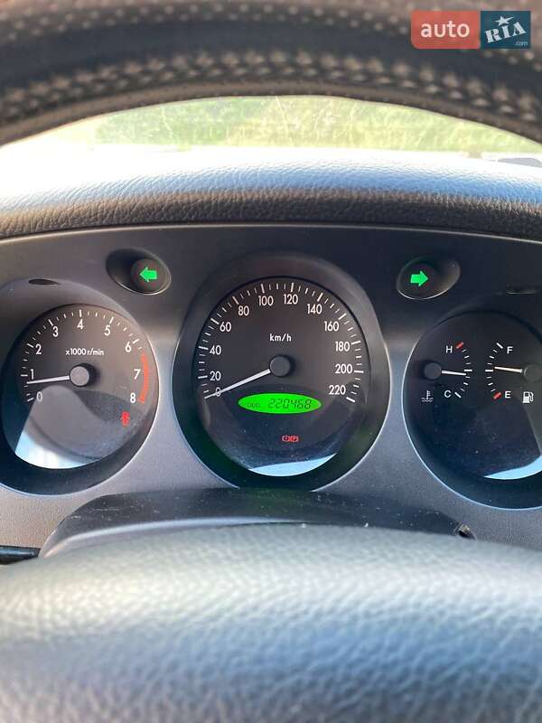 Седан Chevrolet Evanda 2005 в Стрые