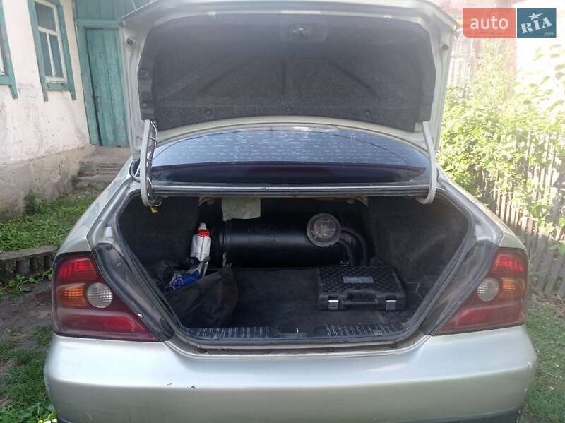 Седан Chevrolet Evanda 2005 в Близнюках