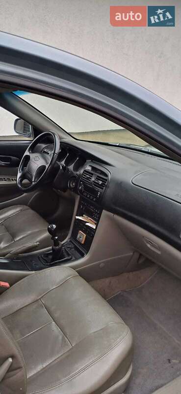 Седан Chevrolet Evanda 2005 в Ужгороде