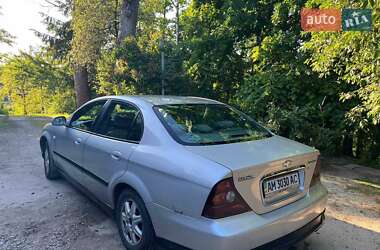 Седан Chevrolet Evanda 2005 в Житомире