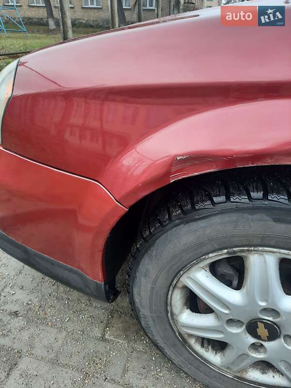 Седан Chevrolet Evanda 2004 в Корсунь-Шевченківському