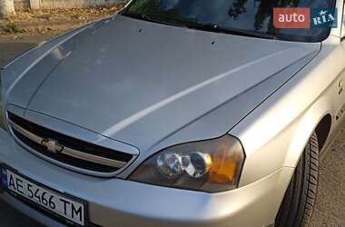 Седан Chevrolet Evanda 2005 в Кривому Розі