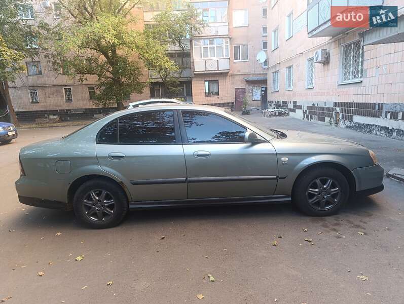 Седан Chevrolet Evanda 2005 в Полтаві