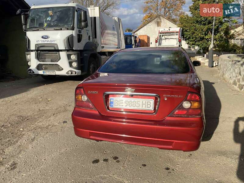 Седан Chevrolet Evanda 2004 в Николаеве