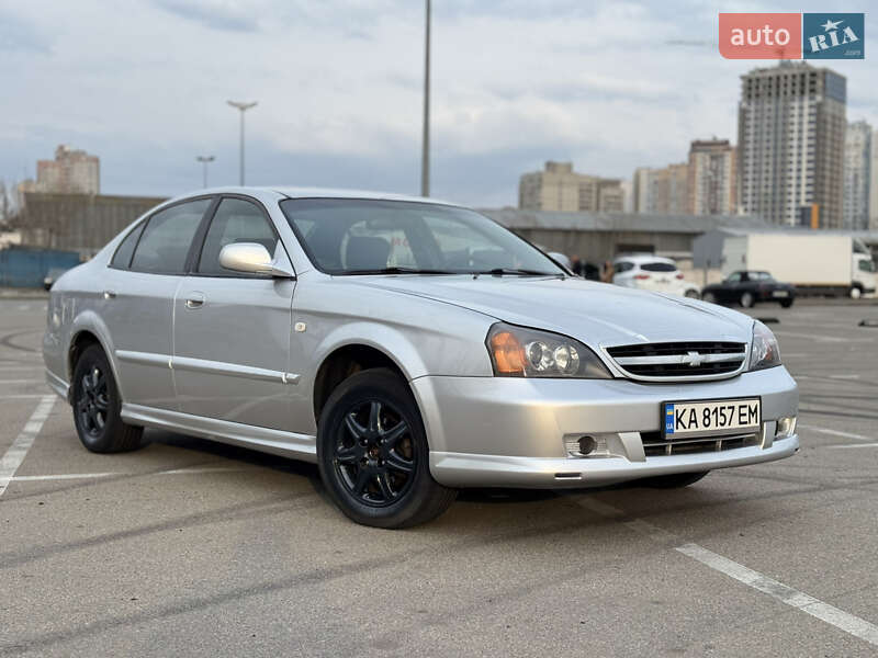 Седан Chevrolet Evanda 2006 в Киеве