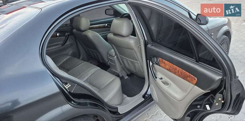 Седан Chevrolet Evanda 2005 в Дубно